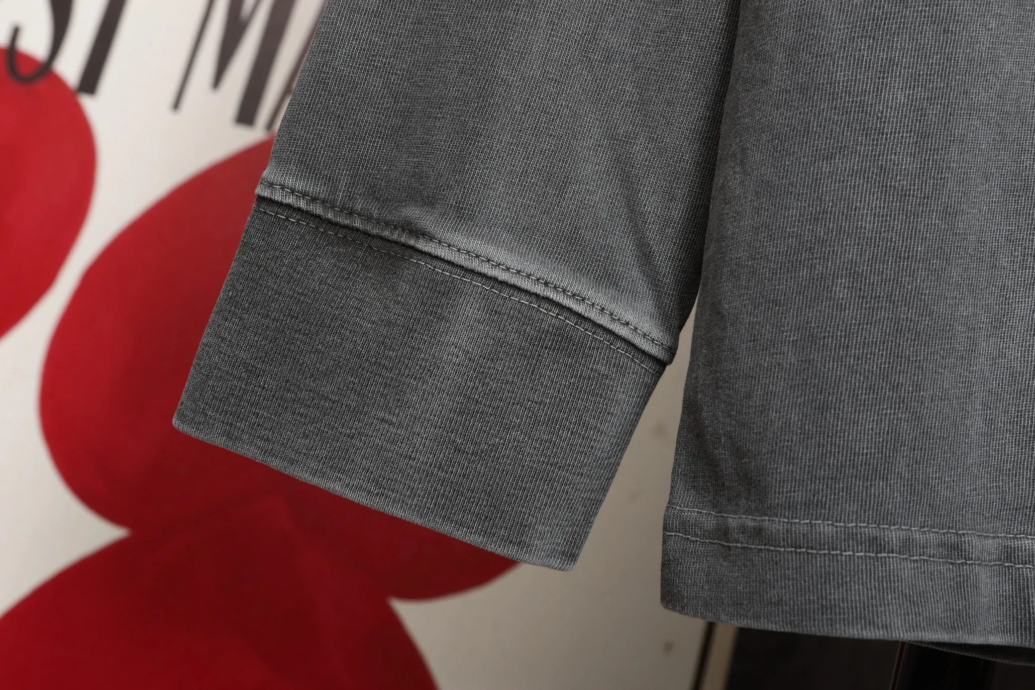 🅿️280 High-quality 25803 2025 early autumn new release🔥 Croxin washed distressed disc length T, 270g high weight double yarn plain fabric, and both the fabric and the garment have been washed, which is equivalent to two washing processes to prevent shrinkage.